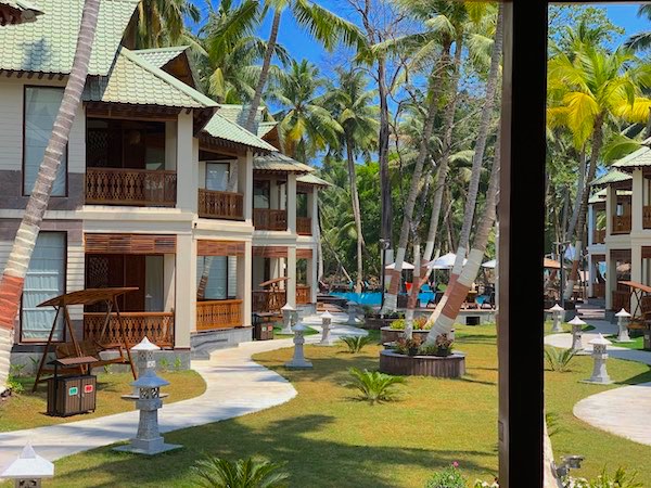 Luxury Honeymoon With Scuba & Sea Walk